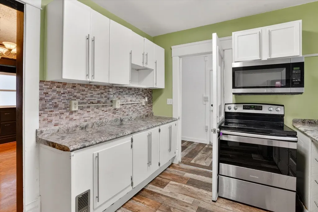 309 W Lapeer Street Lansing City MI 48933