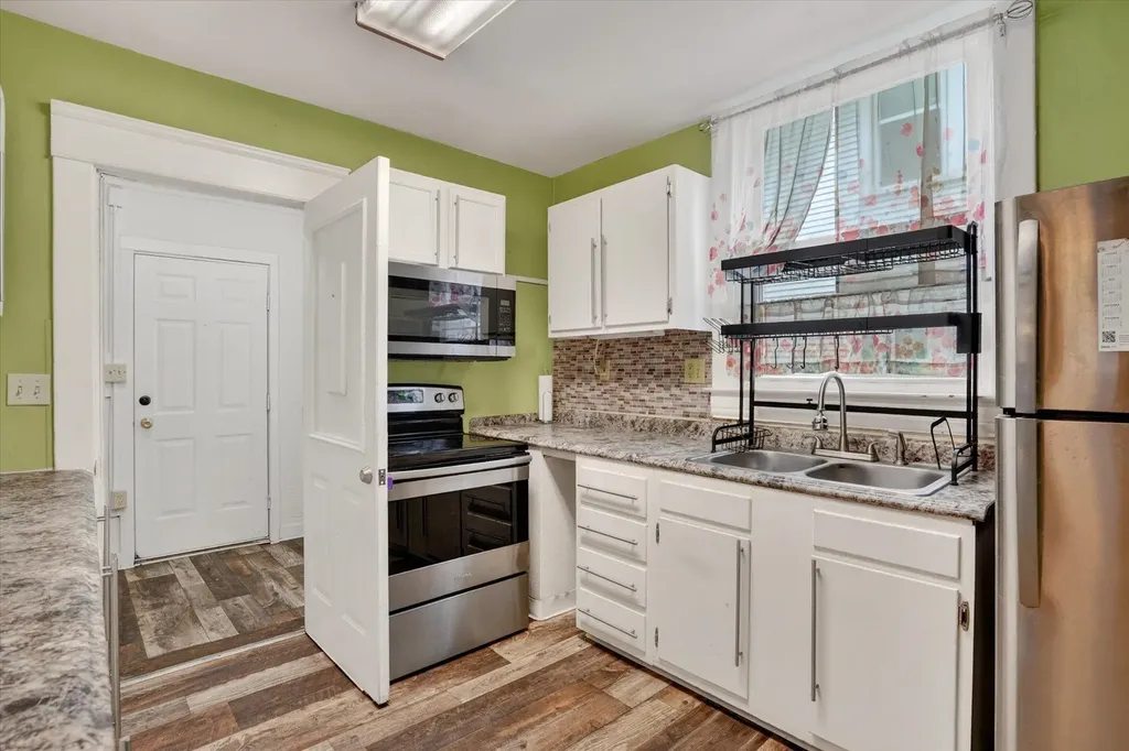 309 W Lapeer Street Lansing City MI 48933