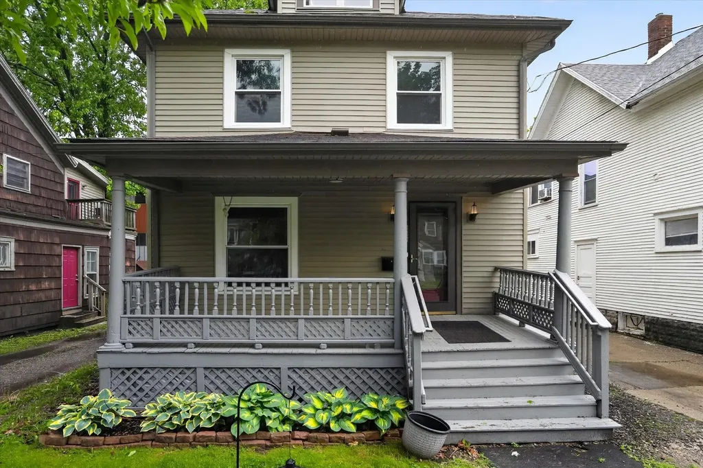 309 W Lapeer Street Lansing City MI 48933