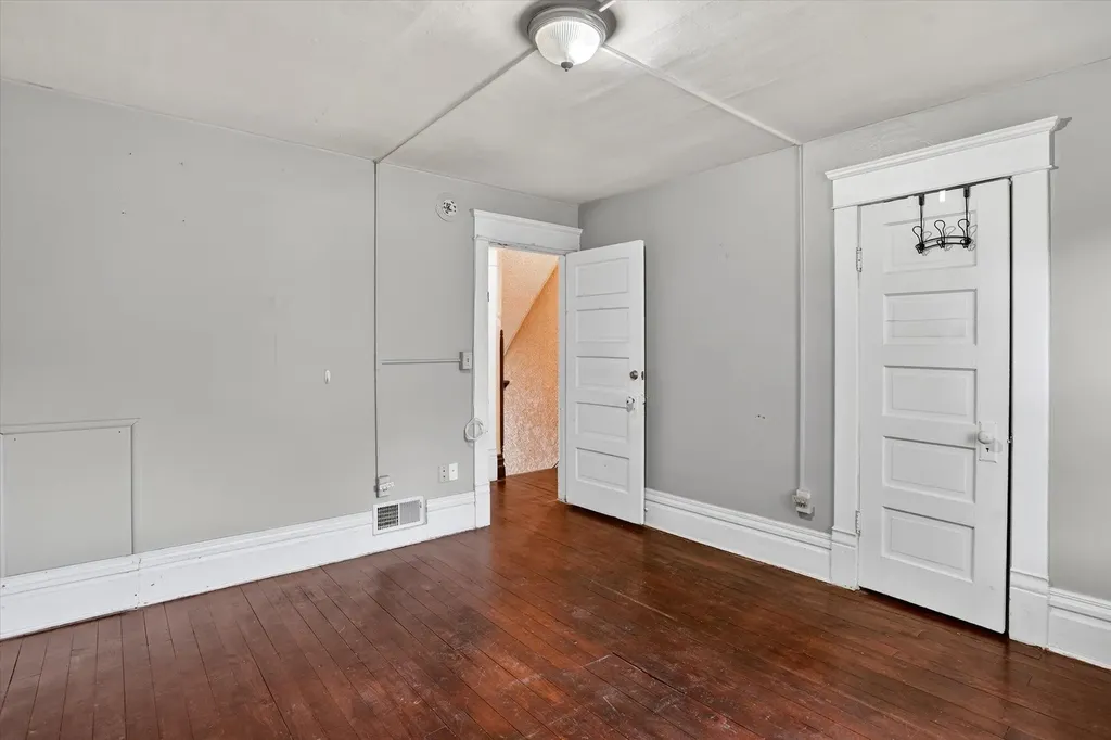 309 W Lapeer Street Lansing City MI 48933