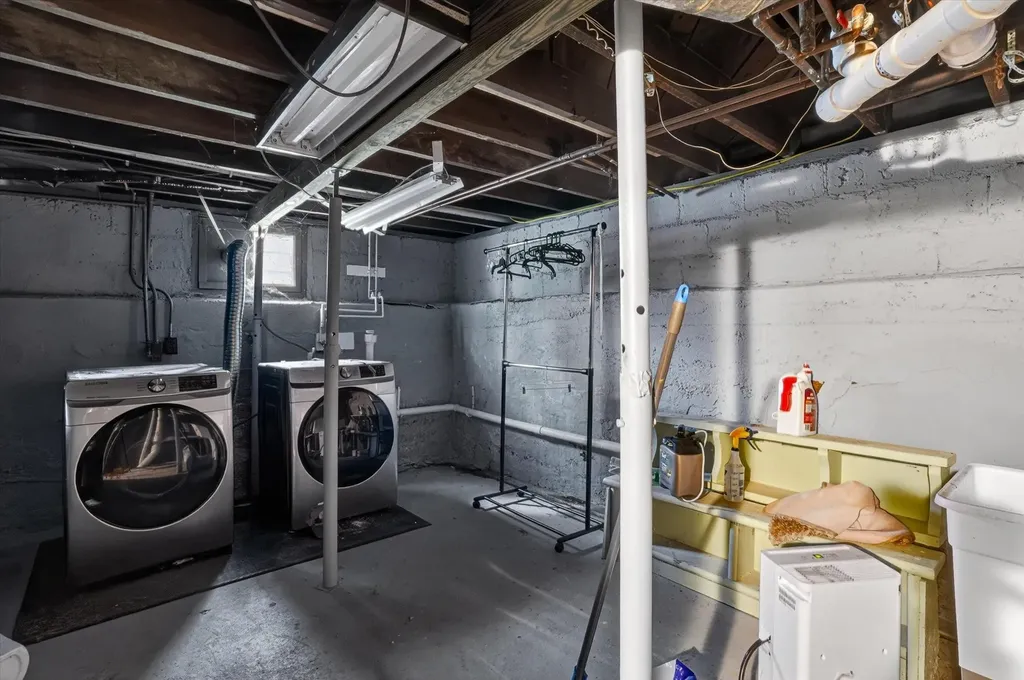 309 W Lapeer Street Lansing City MI 48933