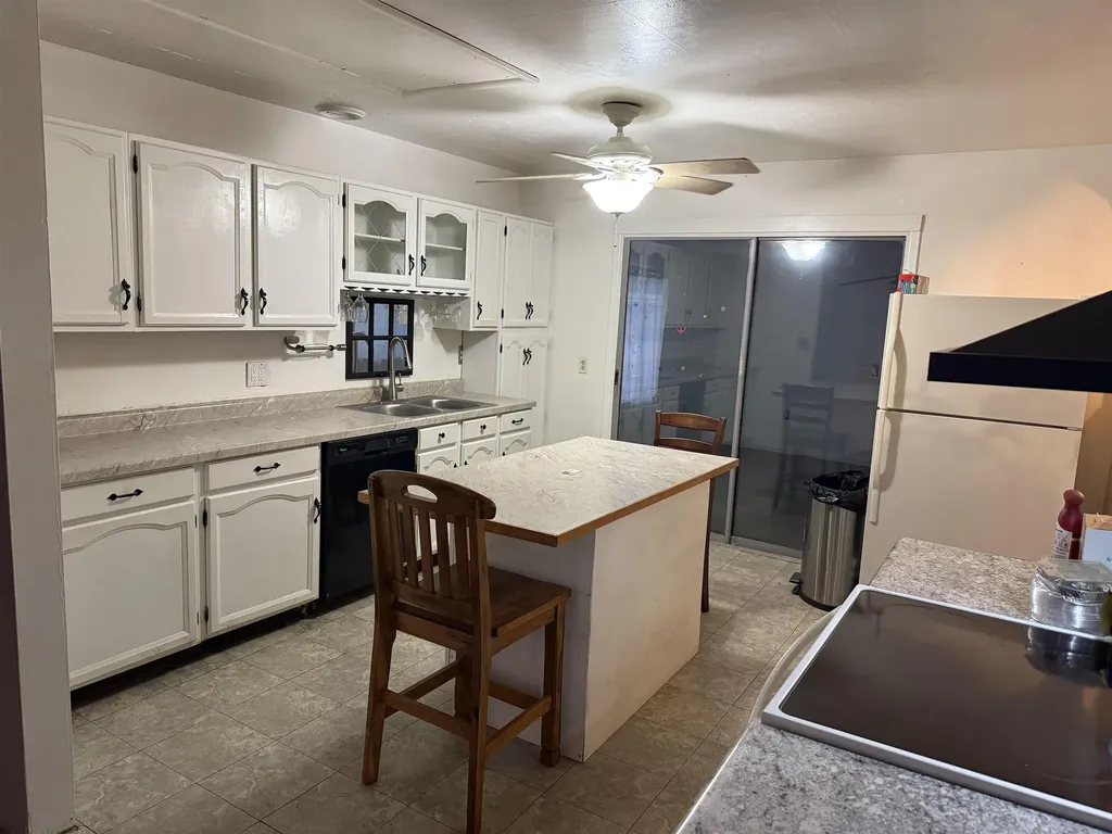 704 Isham Street Owosso City MI 48867