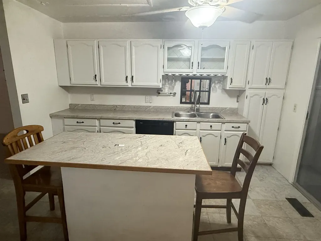 704 Isham Street Owosso City MI 48867