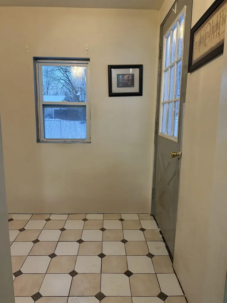 704 Isham Street Owosso City MI 48867