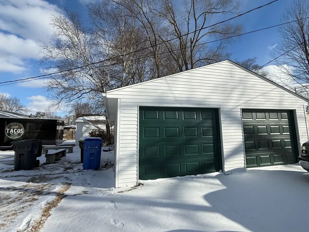 210 Federal Street Midland City MI 48642