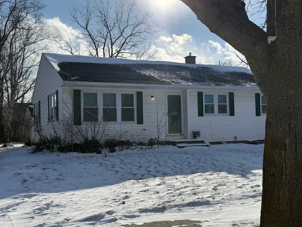 210 Federal Street Midland City MI 48642