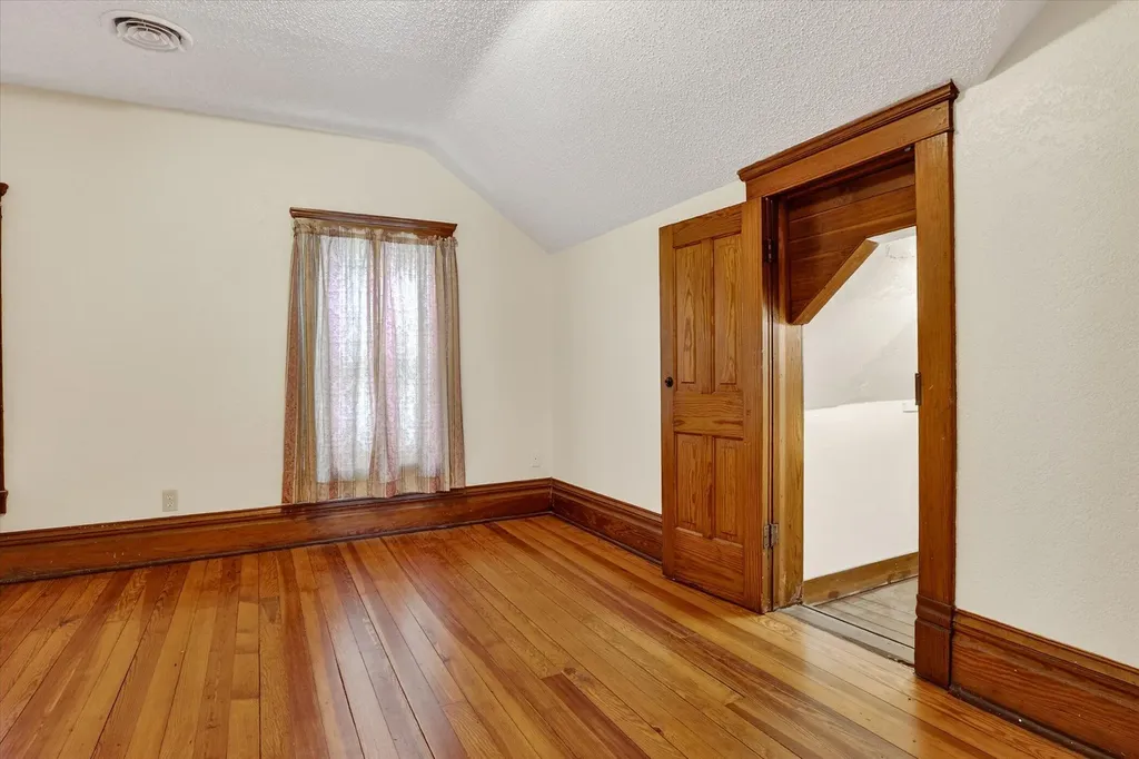 1008 Oak Street Niles City MI 49120