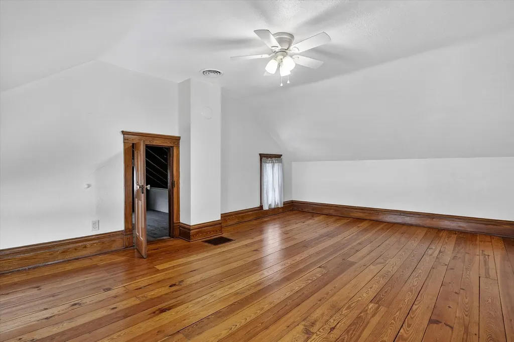 1008 Oak Street Niles City MI 49120