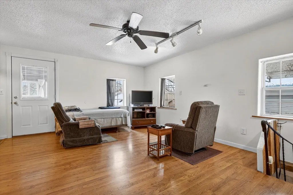 1008 Oak Street Niles City MI 49120