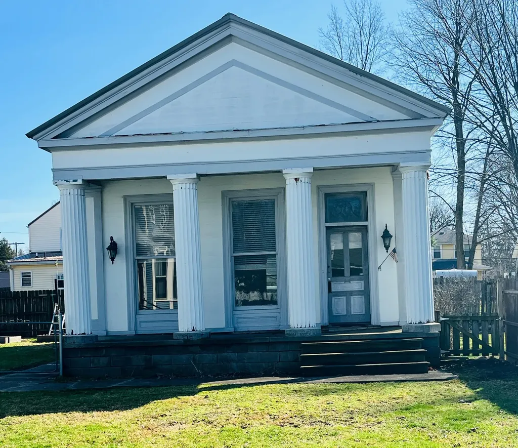 1008 Oak Street Niles City MI 49120