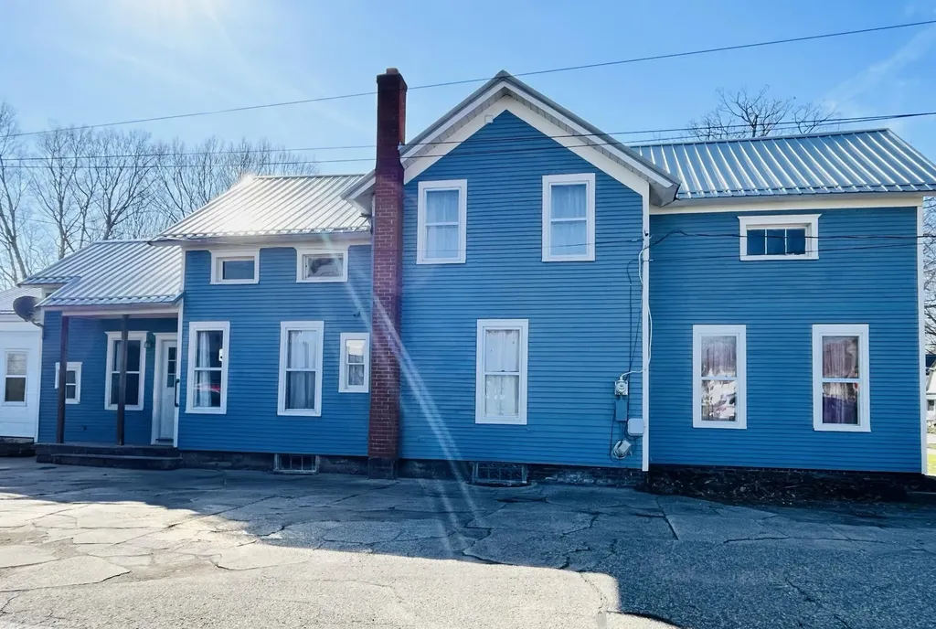 1008 Oak Street Niles City MI 49120