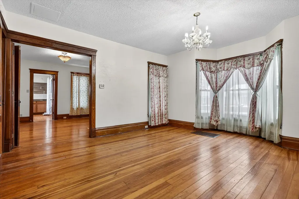 1008 Oak Street Niles City MI 49120