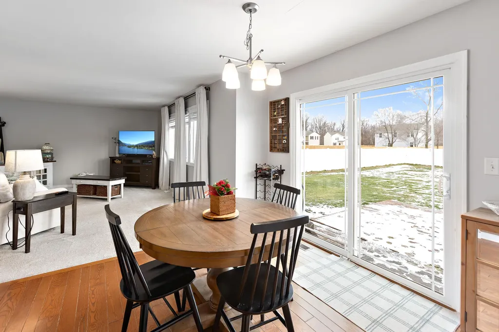 518 Dogwood Lane Watervliet City MI 49098