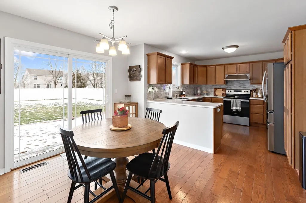 518 Dogwood Lane Watervliet City MI 49098