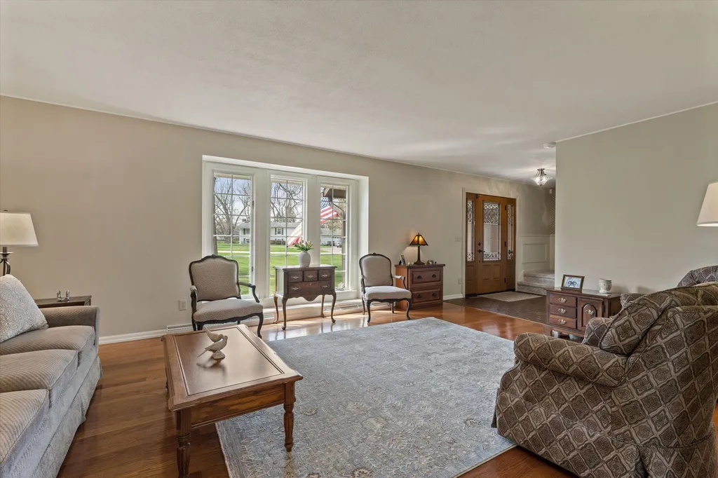 22279 Loupee Drive Lagrange Township MI 49031