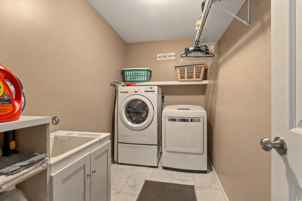 22279 Loupee Drive Lagrange Township MI 49031