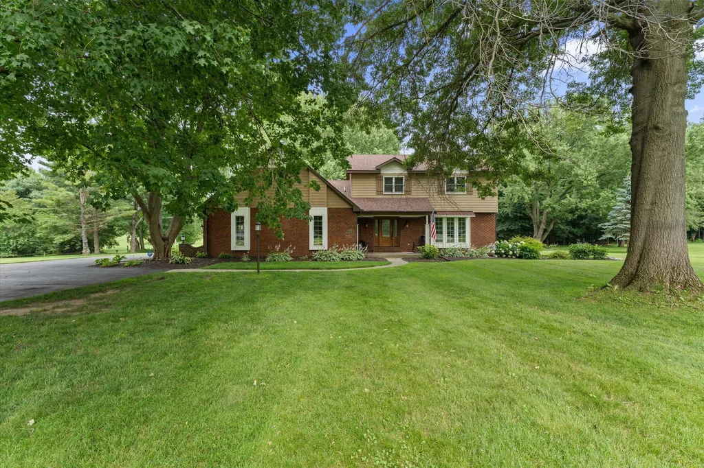 22279 Loupee Drive Lagrange Township MI 49031