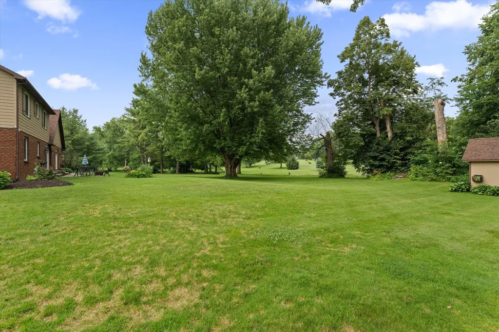 22279 Loupee Drive Lagrange Township MI 49031