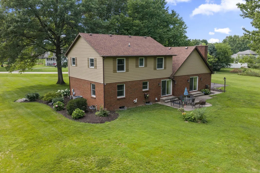 22279 Loupee Drive Lagrange Township MI 49031