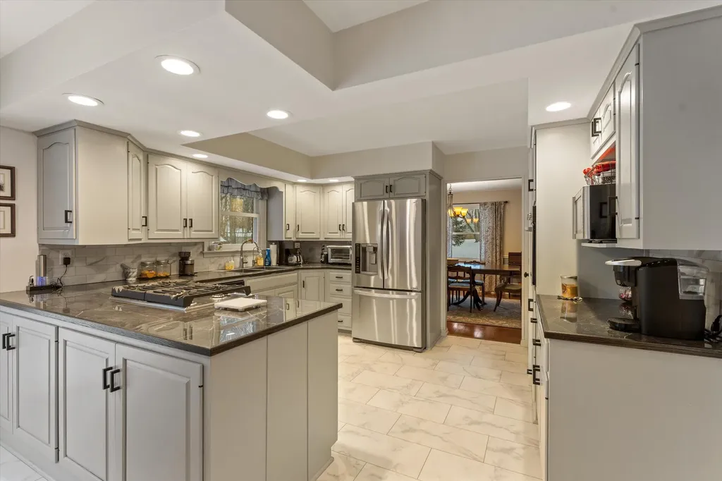 22279 Loupee Drive Lagrange Township MI 49031