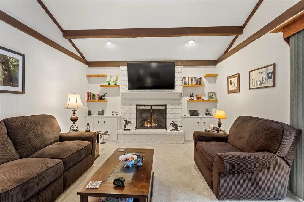 22279 Loupee Drive Lagrange Township MI 49031