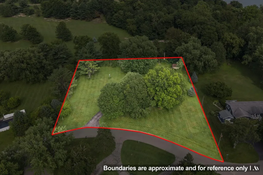 22279 Loupee Drive Lagrange Township MI 49031