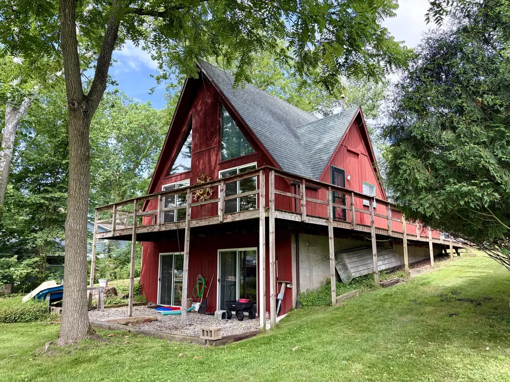 45601 Peninsula Drive E Bloomingdale Township MI 49056
