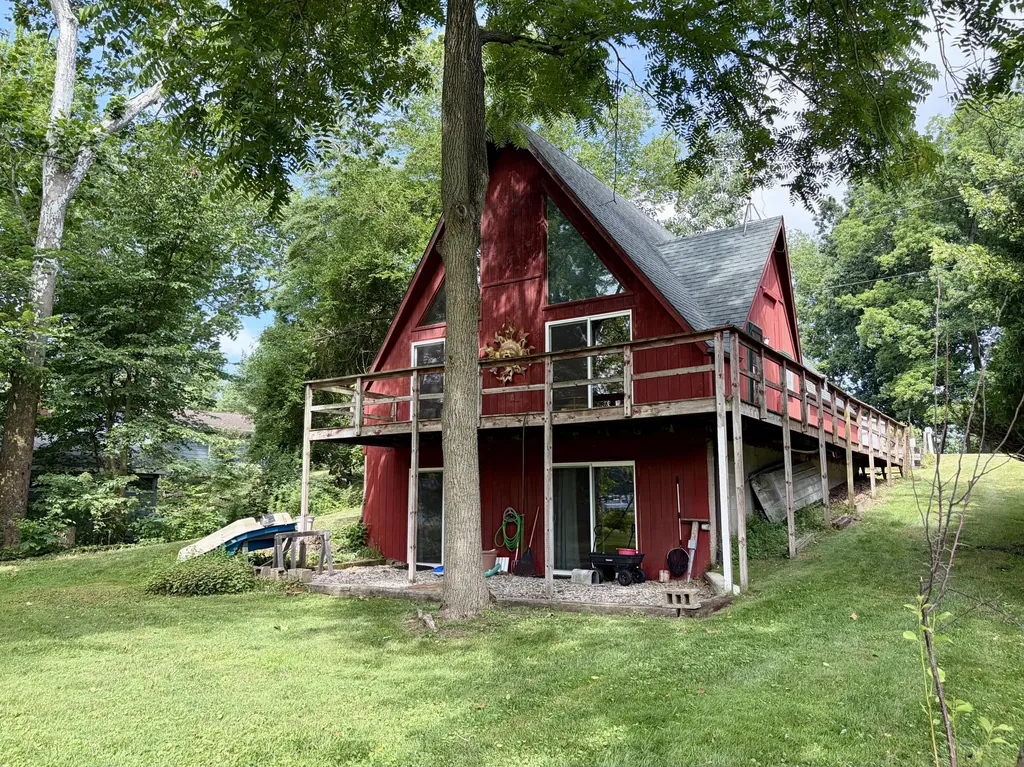 45601 Peninsula Drive E Bloomingdale Township MI 49056