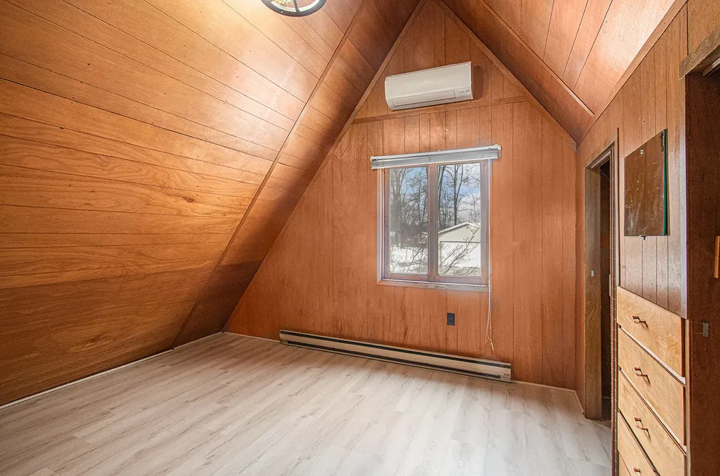 45601 Peninsula Drive E Bloomingdale Township MI 49056