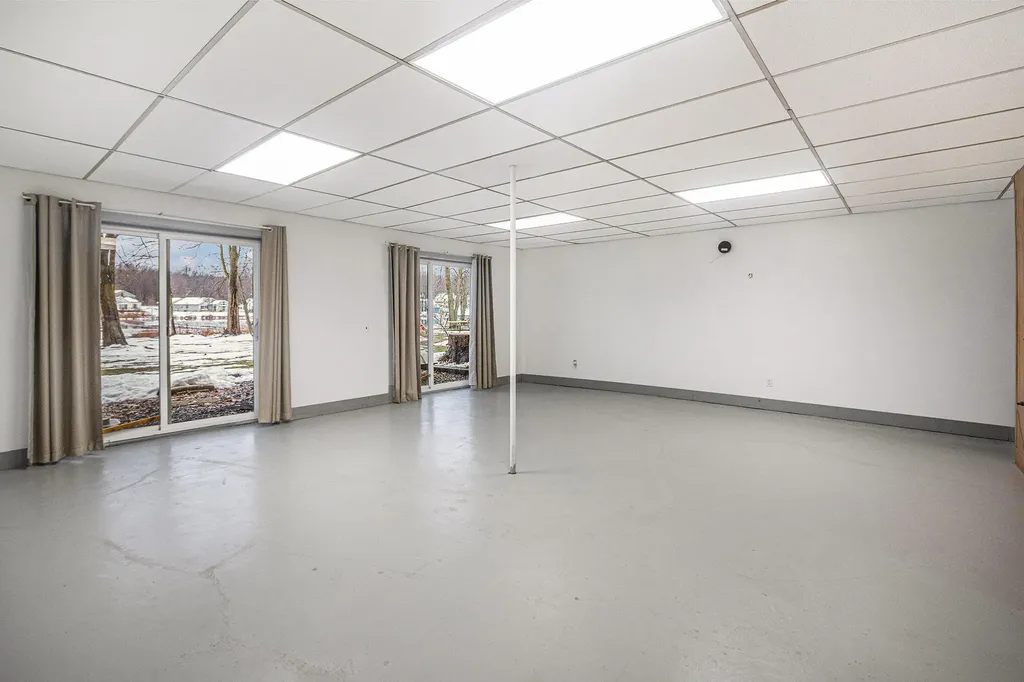 45601 Peninsula Drive E Bloomingdale Township MI 49056