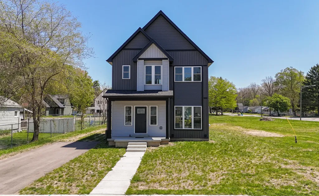 102 N Mill Street Dowagiac City MI 49047