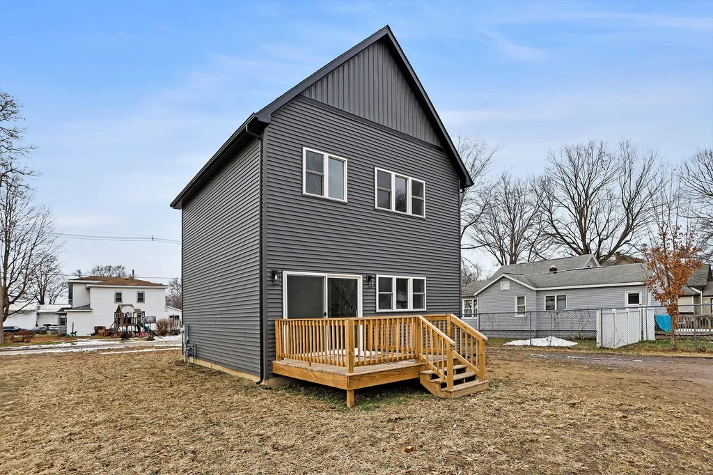 102 N Mill Street Dowagiac City MI 49047