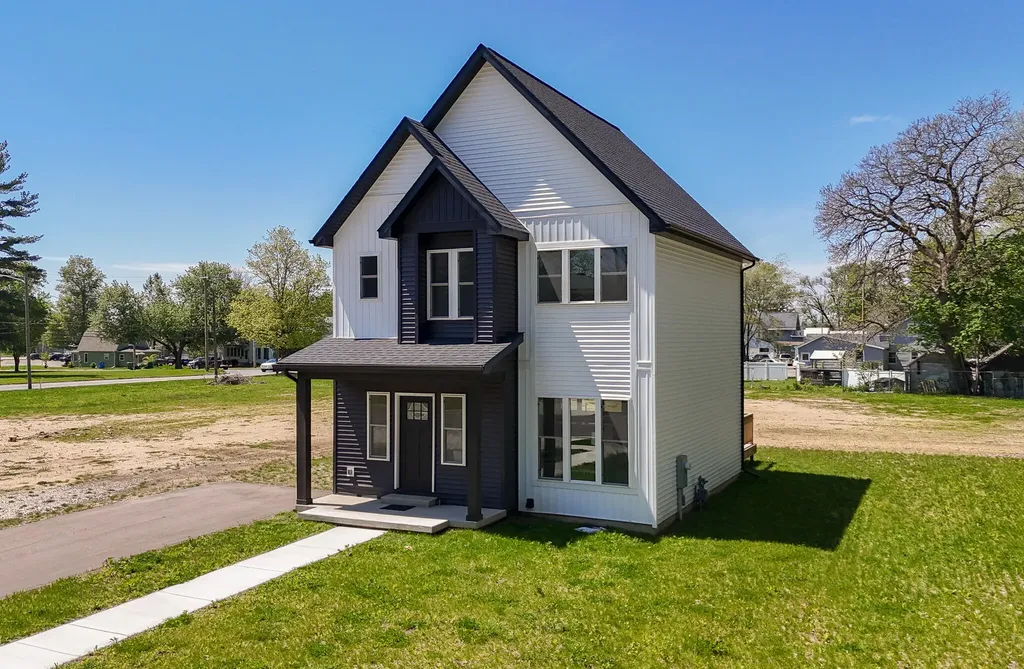 105 Lester Avenue Dowagiac City MI 49047