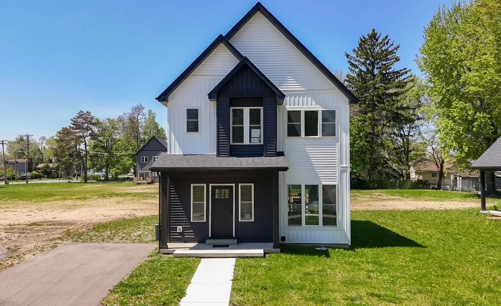 105 Lester Avenue Dowagiac City MI 49047