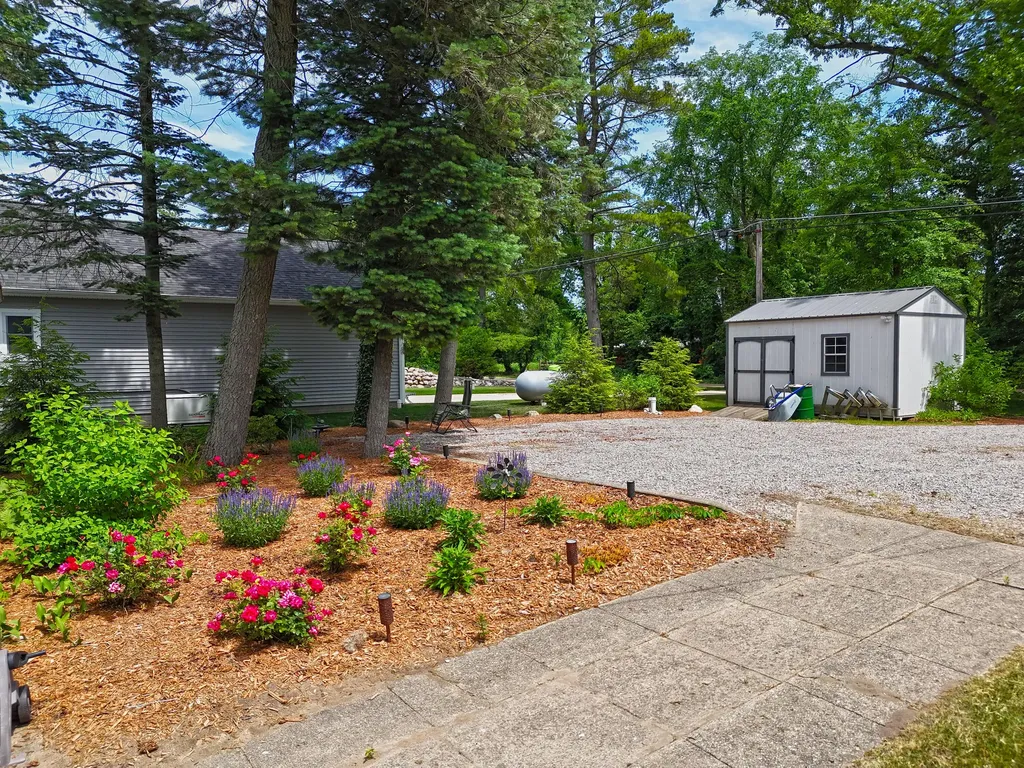30812 Polk Road Silver Creek Township MI 49047