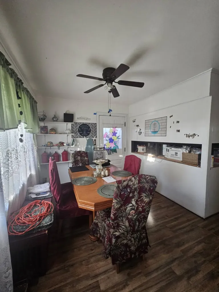 468 Colfax Avenue Benton Harbor City MI 49022