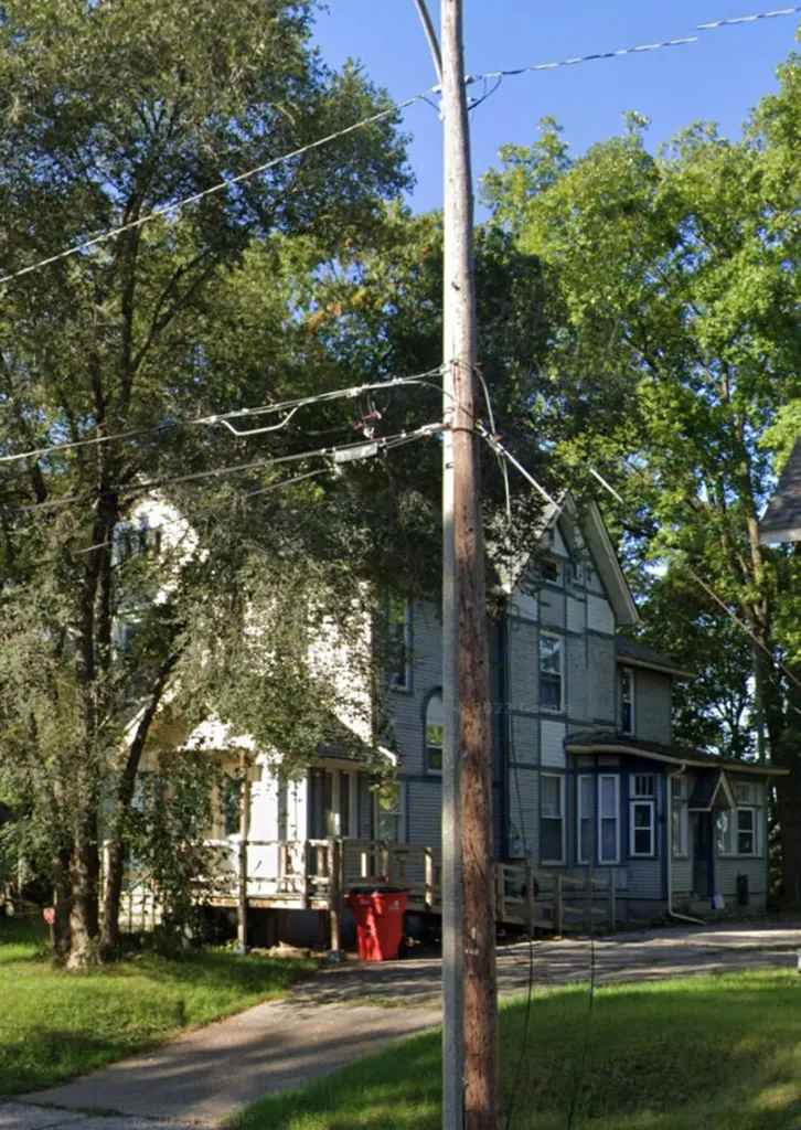 468 Colfax Avenue Benton Harbor City MI 49022