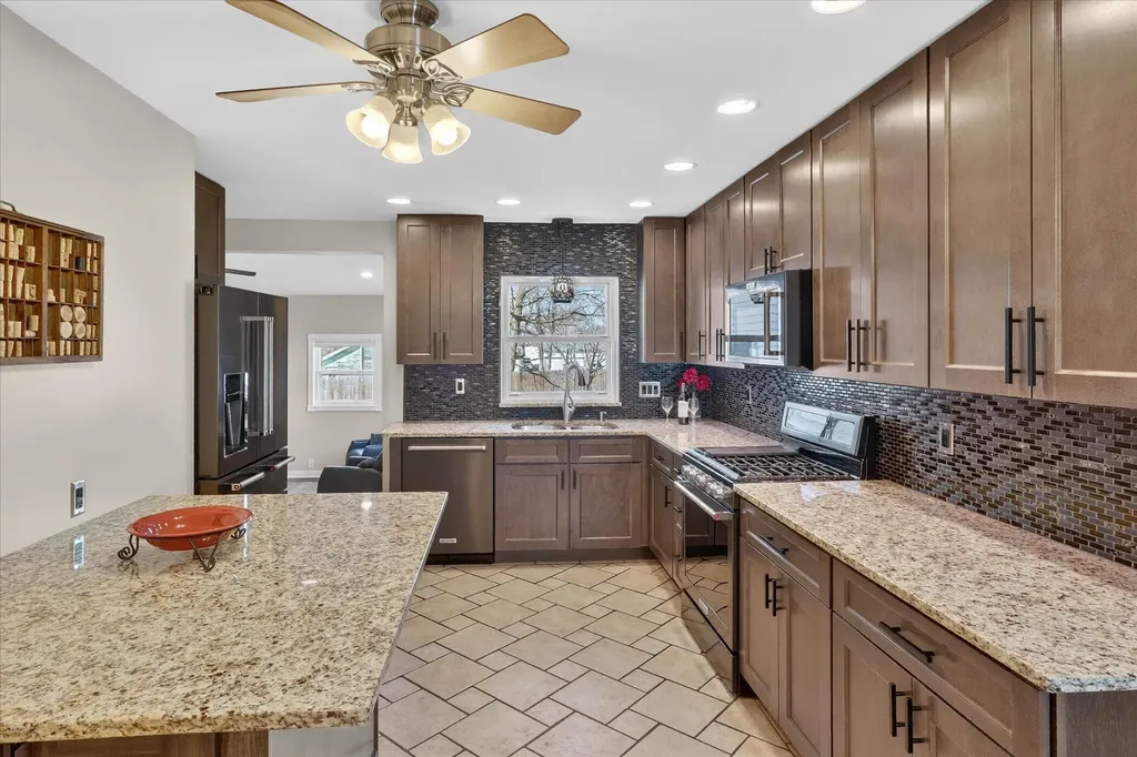 9 E Beech Street Three Oaks Village MI 49128