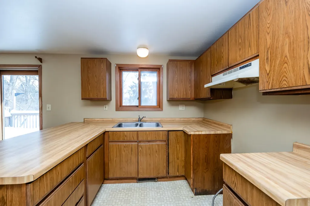 12843 S Wolcott Avenue Chikaming Township MI 49125