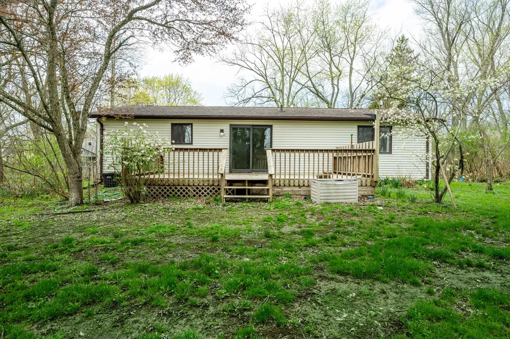 12843 S Wolcott Avenue Chikaming Township MI 49125