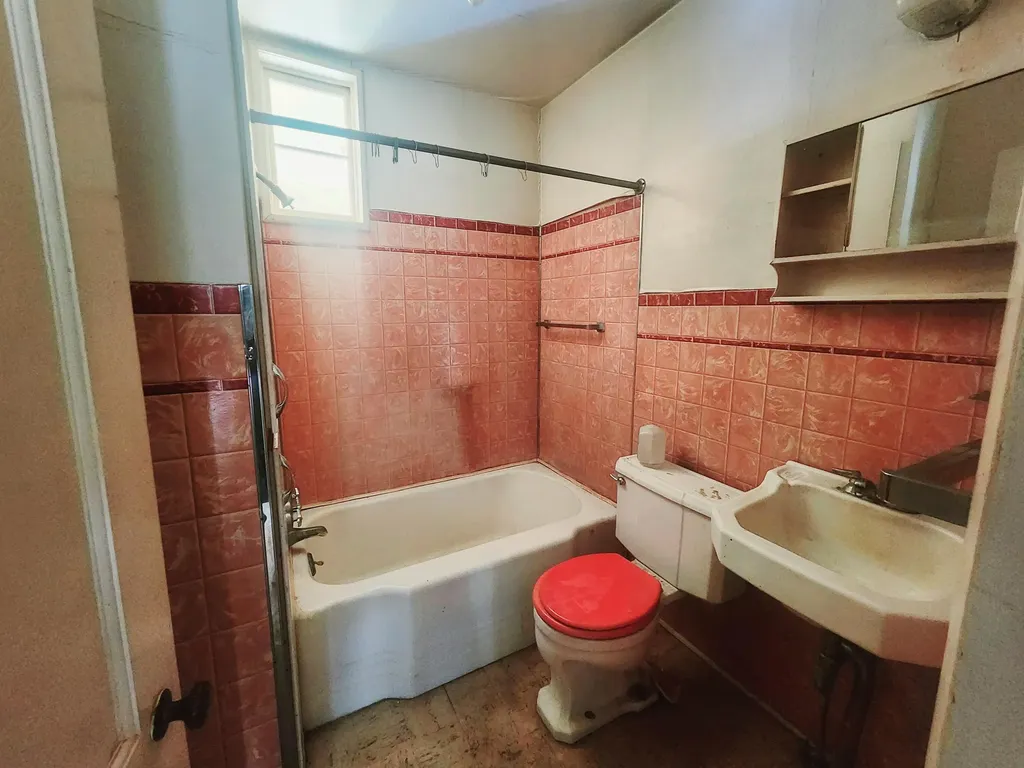 25 W South Street Hartford City MI 49057