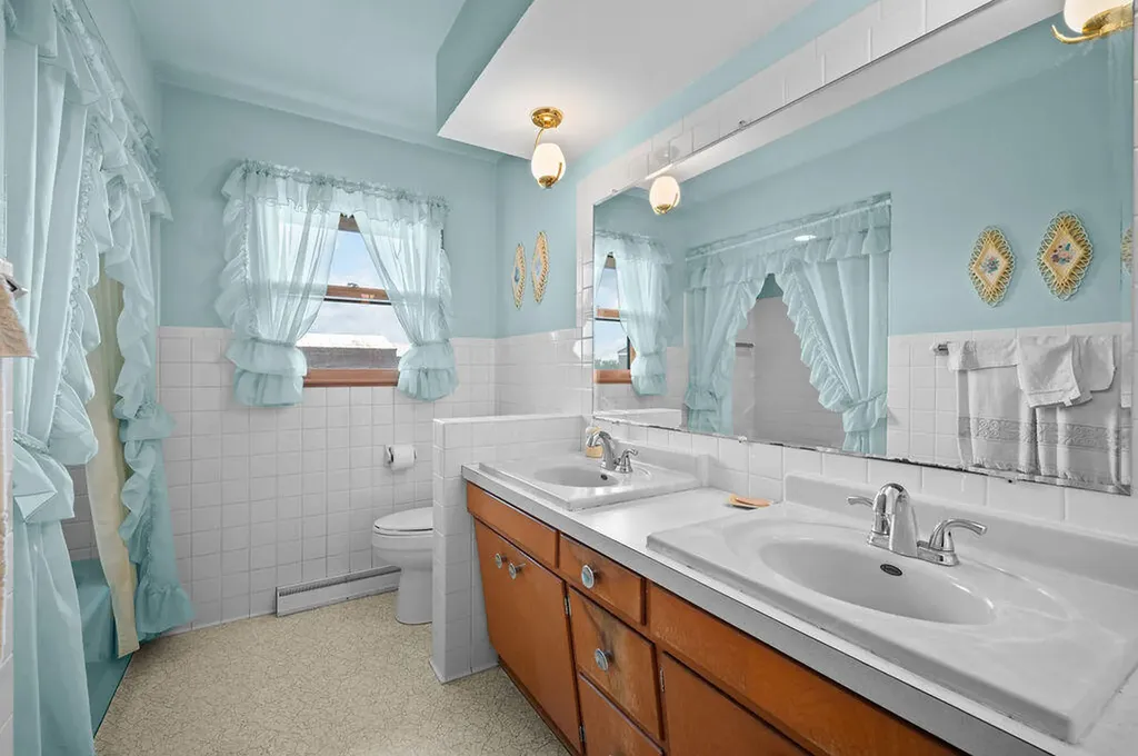 2362 Browntown Road Weesaw Township MI 49101