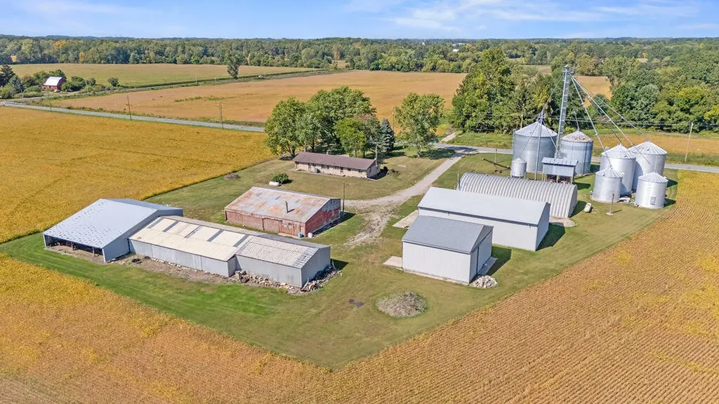 2362 Browntown Road Weesaw Township MI 49101