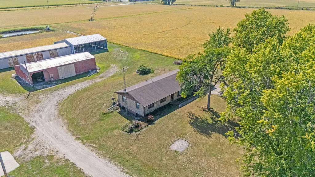 2362 Browntown Road Weesaw Township MI 49101