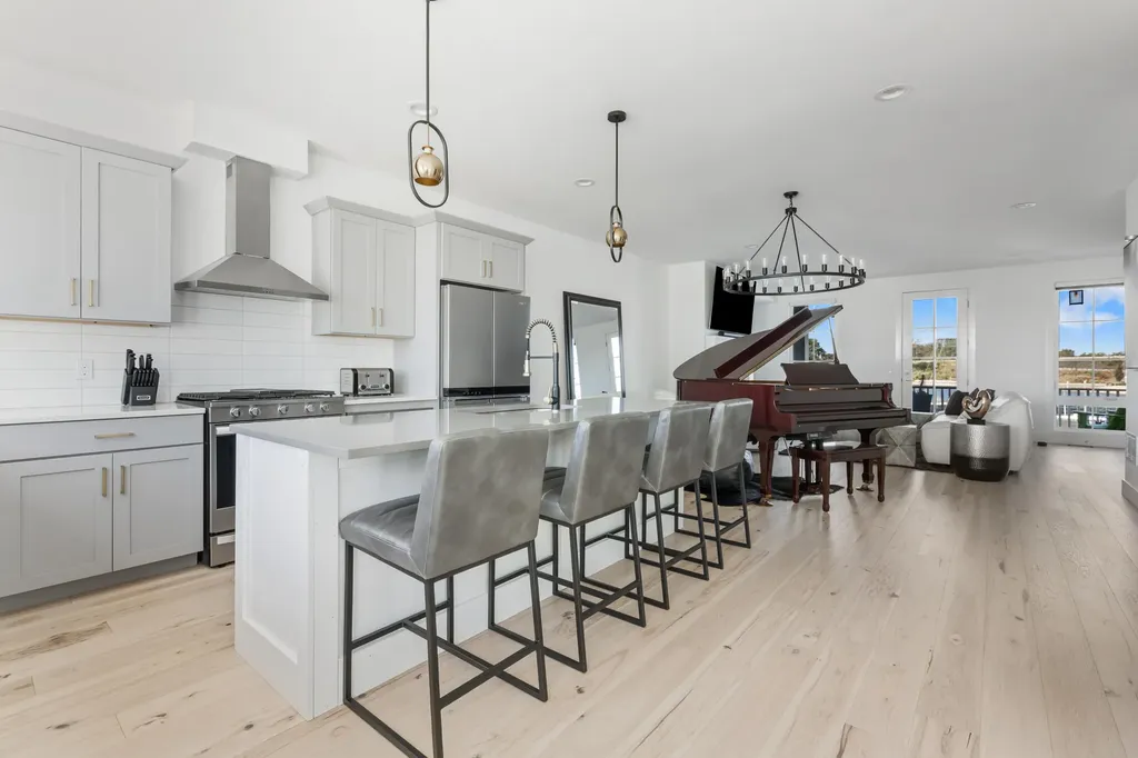 144 Mariners Cove St. Joseph City MI 49085