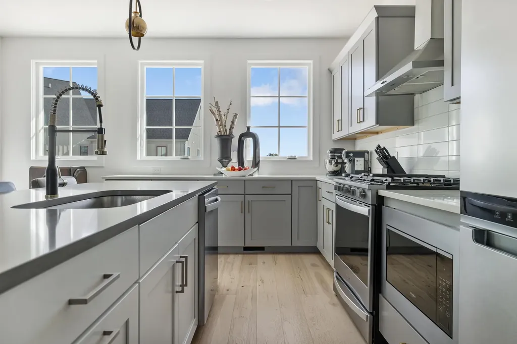 144 Mariners Cove St. Joseph City MI 49085