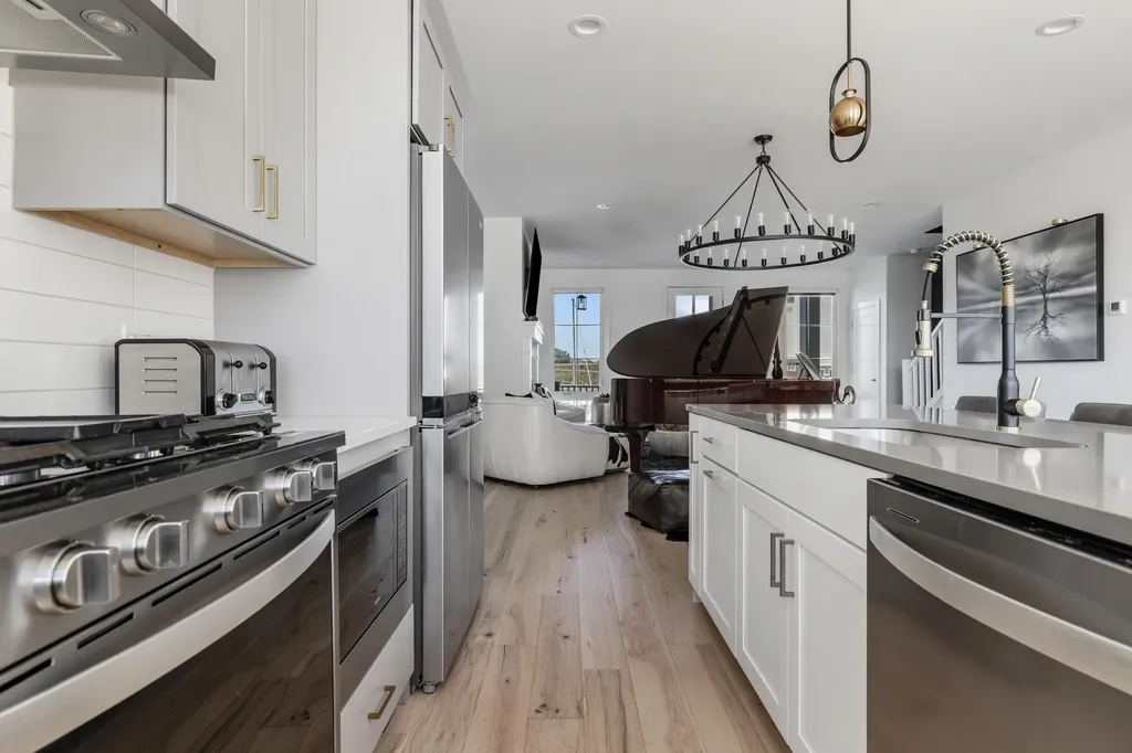 144 Mariners Cove St. Joseph City MI 49085
