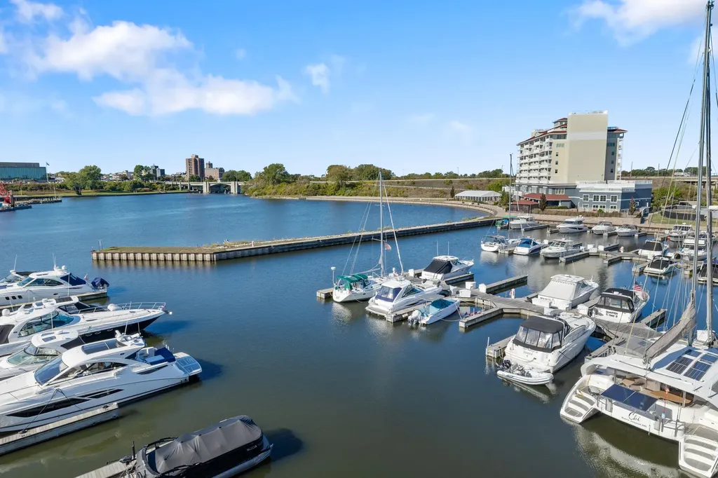 144 Mariners Cove St. Joseph City MI 49085