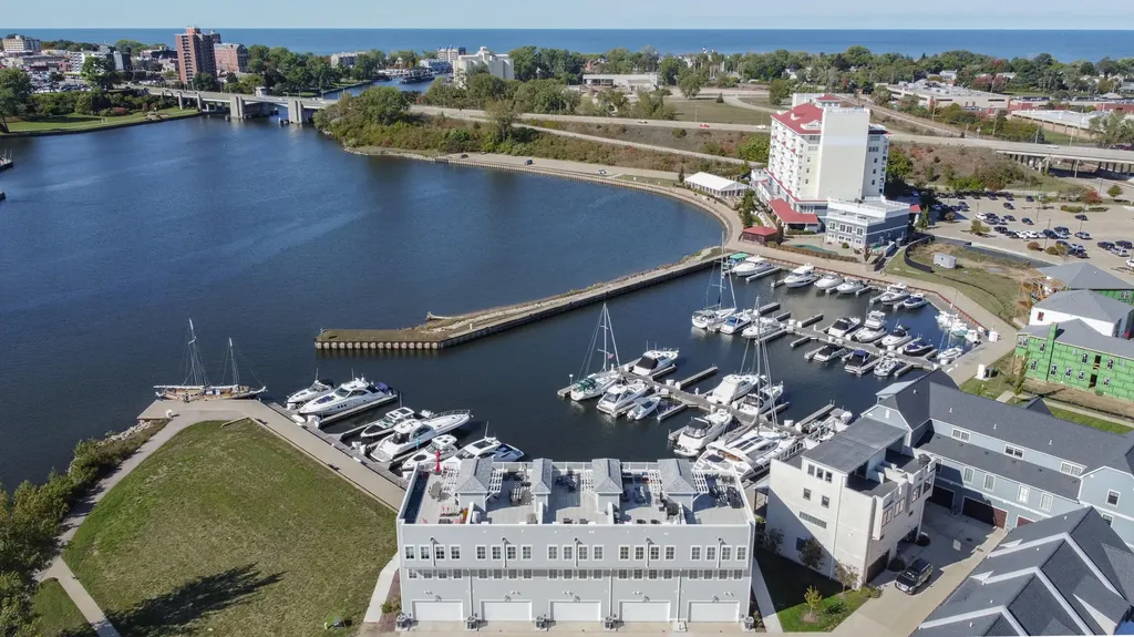 144 Mariners Cove St. Joseph City MI 49085