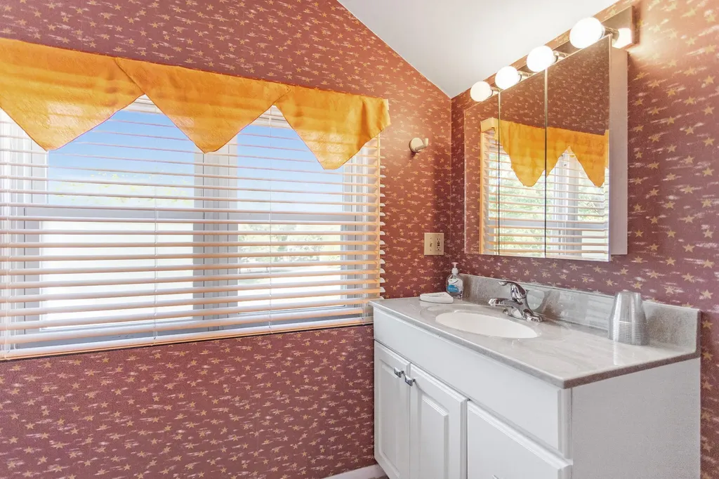 07370 N North Shore Drive Casco Township MI 49090